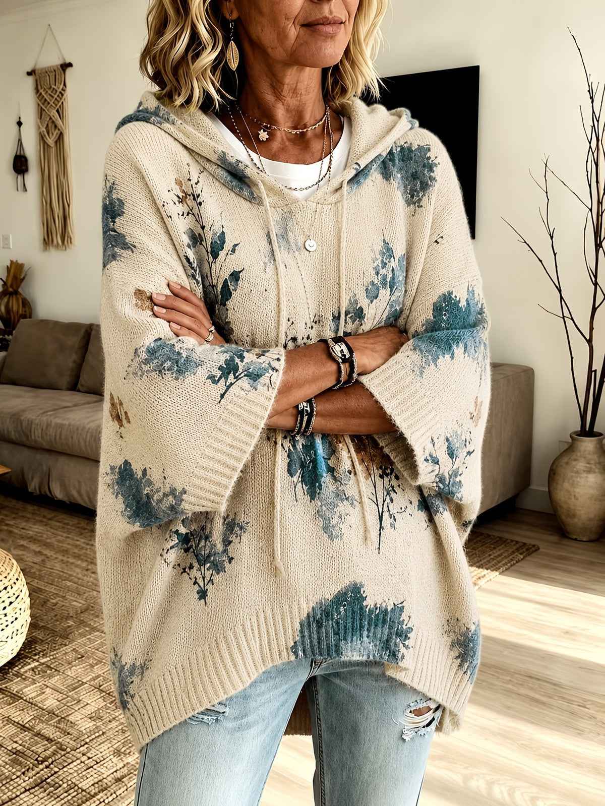 Isadora | Poncho fleuri à capuche — Amielle Paris