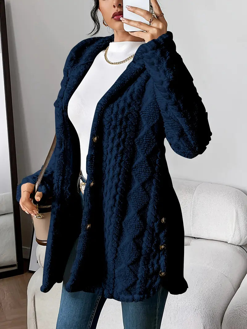 Nora — Cardigan long torsadé à capuche — Amielle Paris