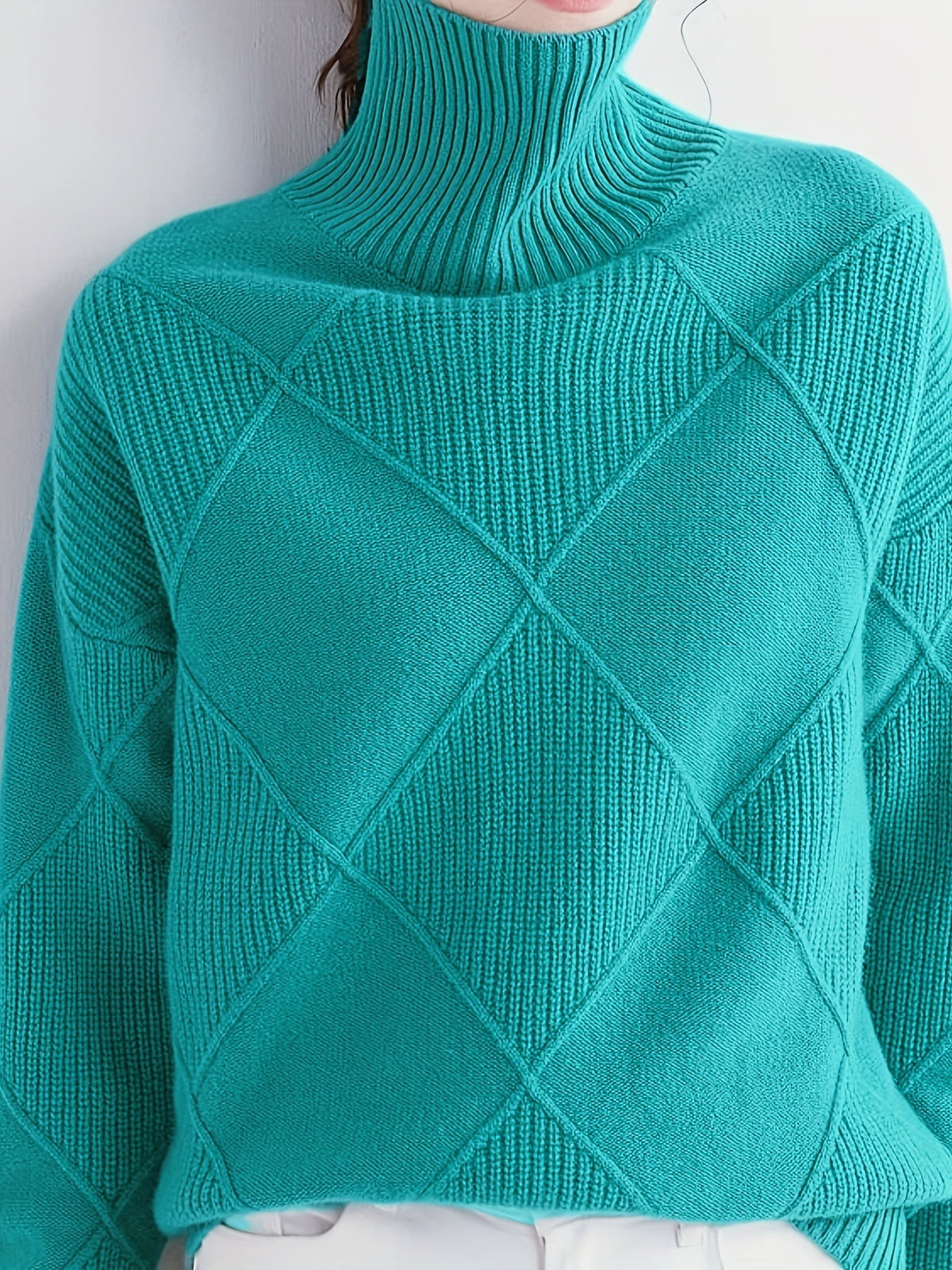 Pull à col roulé et maille à losanges — Amielle Paris