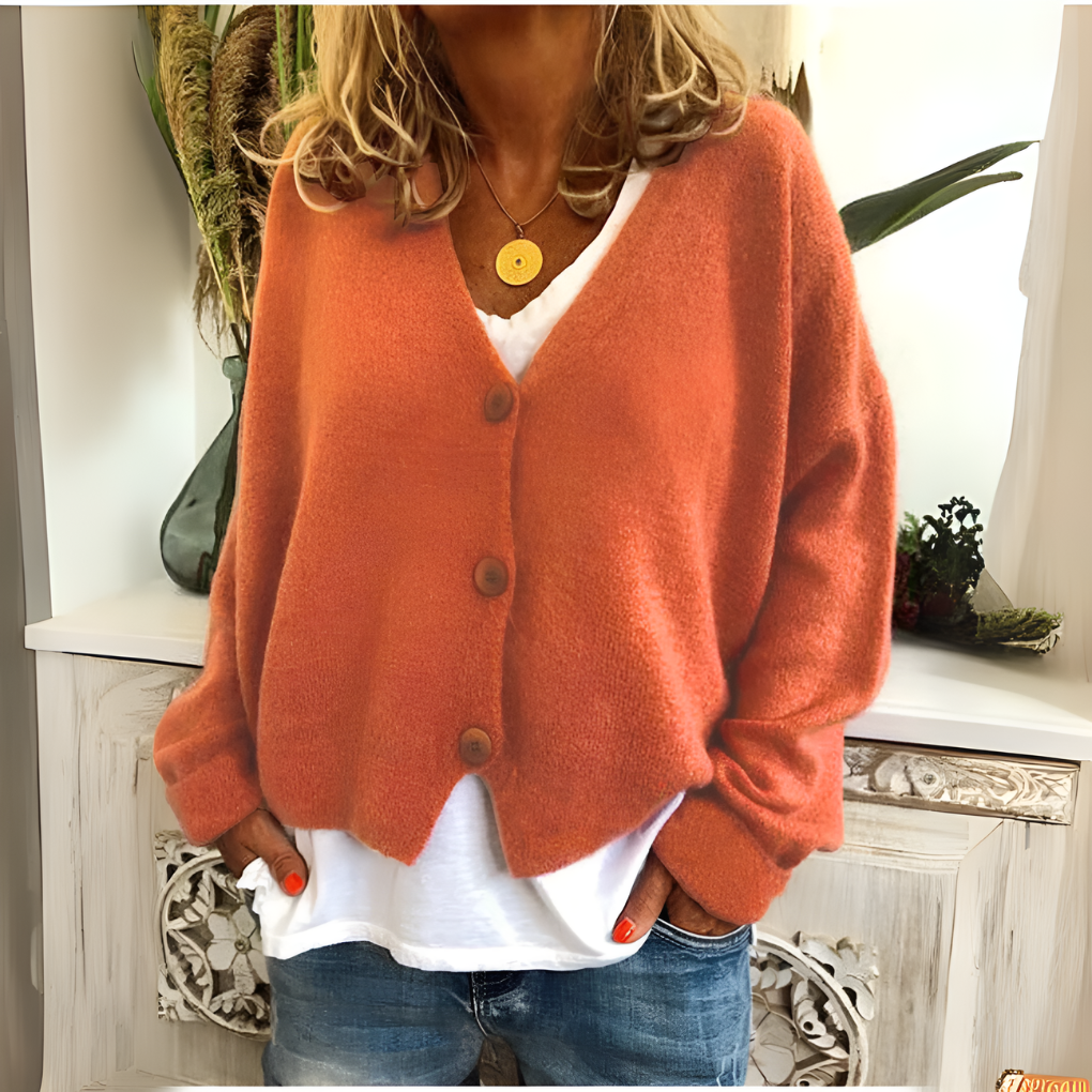 Claire — Cardigan boutonné à col V — Amielle Paris