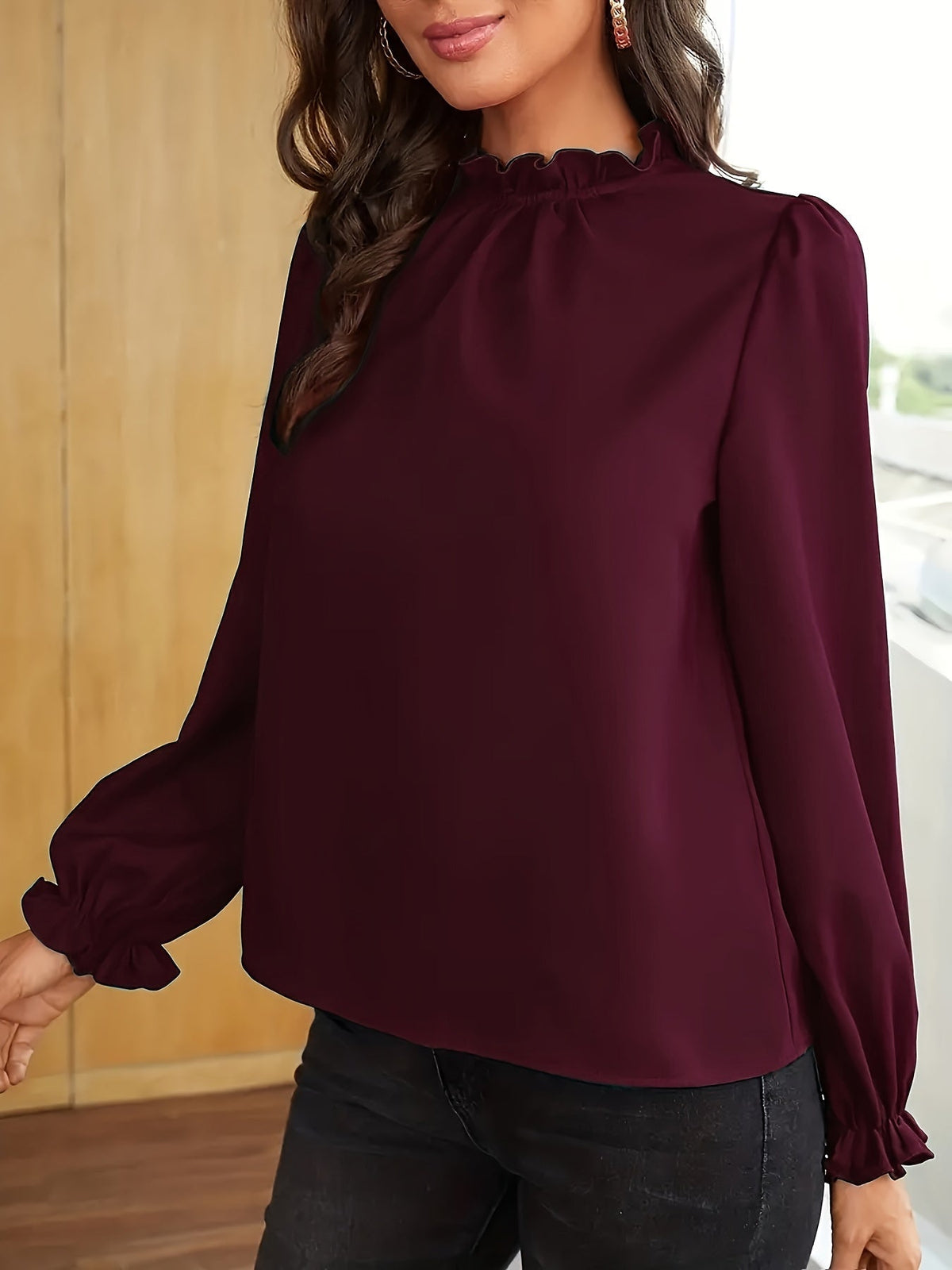 Cosette | Blouse à col volanté et manches bouffantes — Amielle Paris