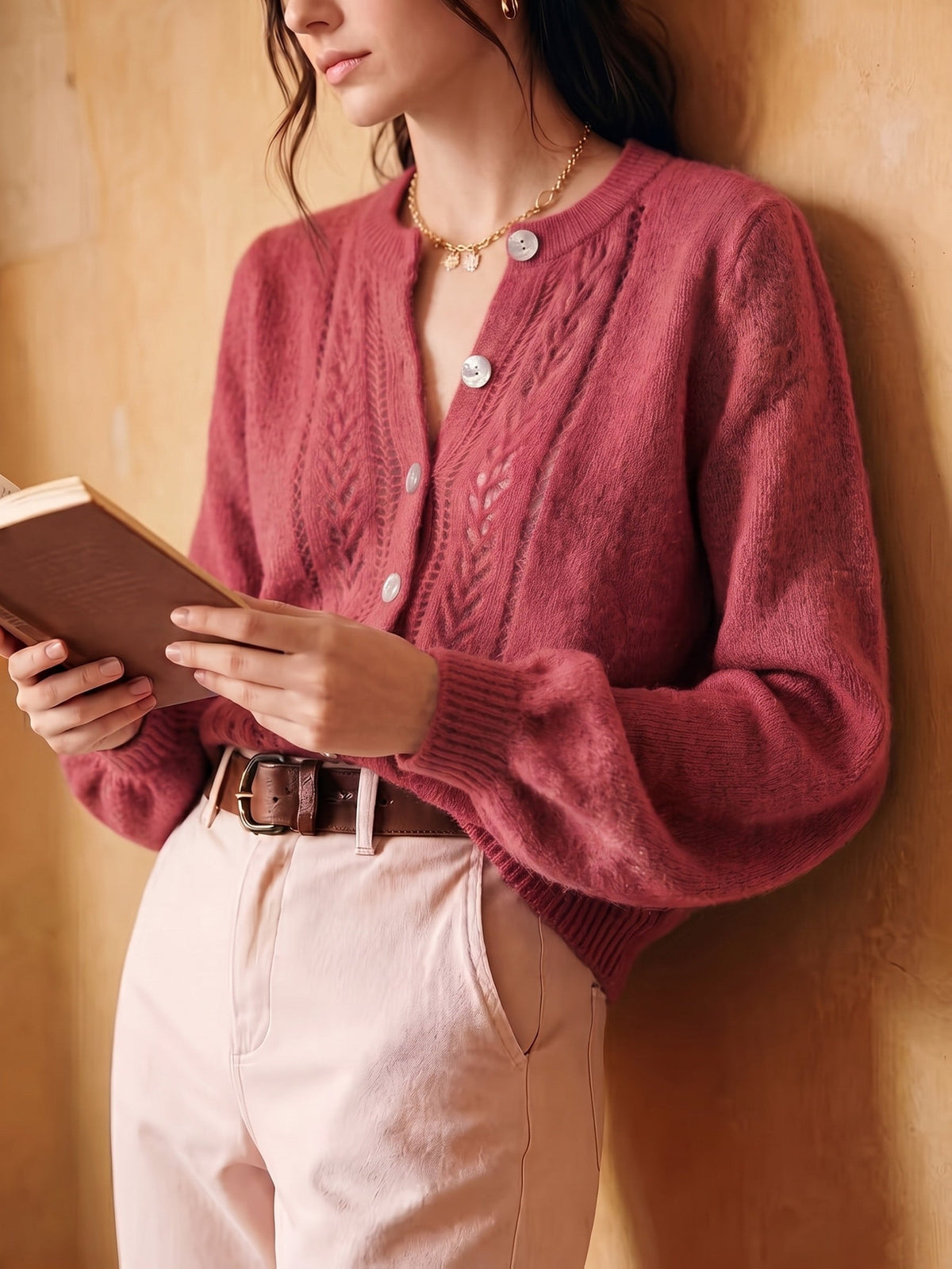 Renata | Gilet ajouré boutonné à col rond — Amielle Paris