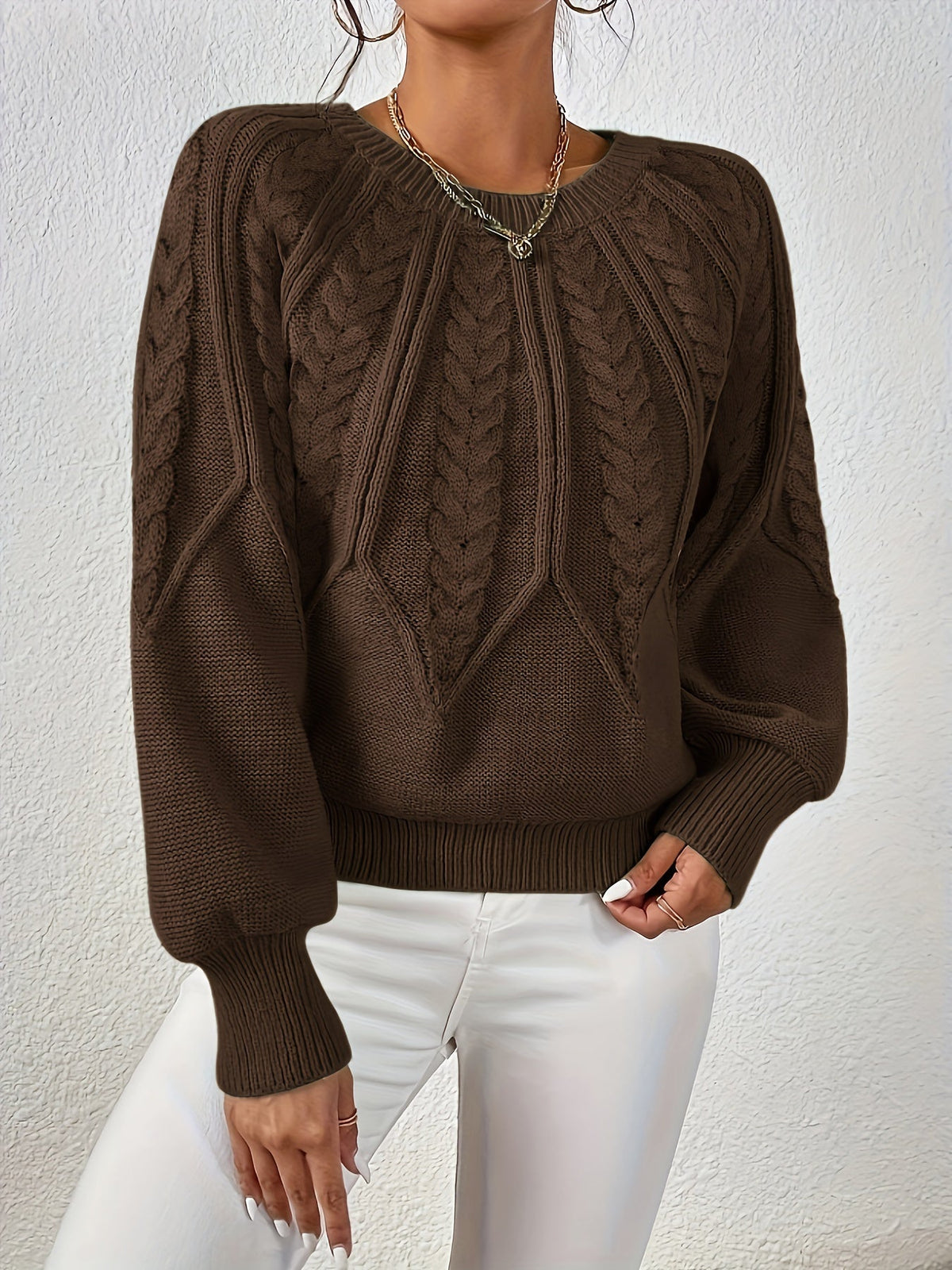 Pull torsadé à col rond Fabienne — Amielle Paris