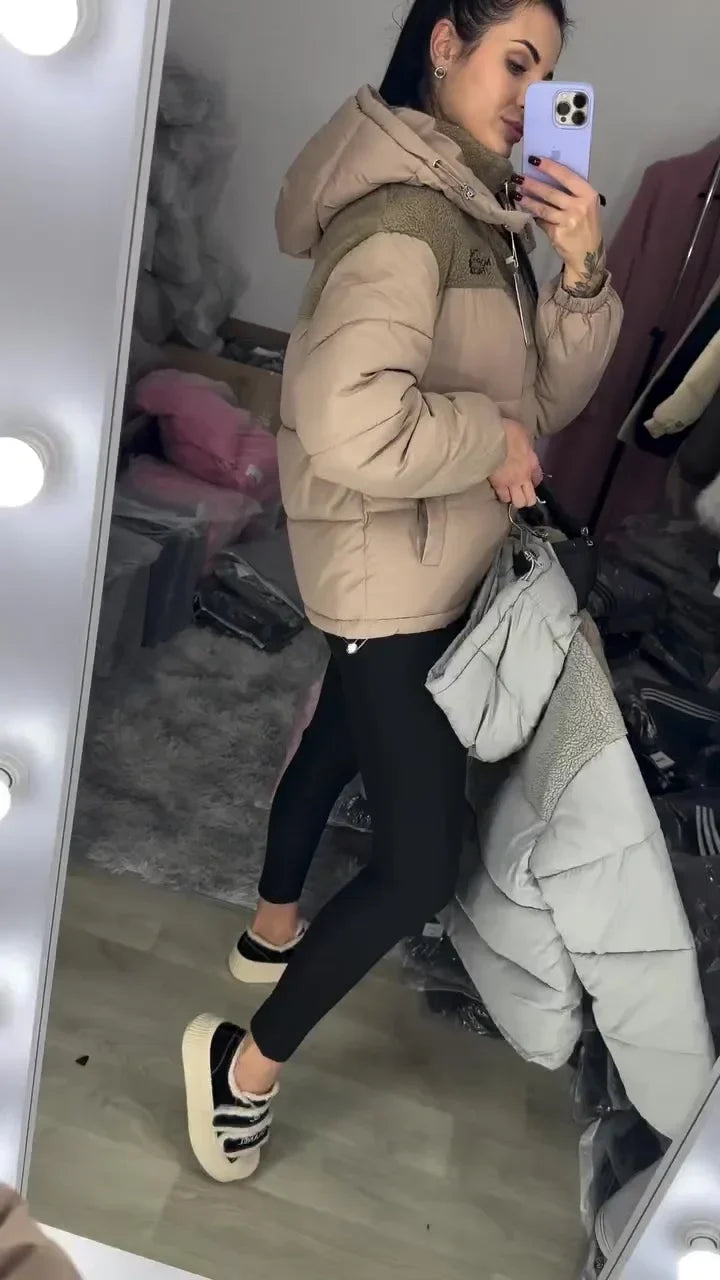 Amelia — Veste à capuche et empiècements contrastants — Amielle Paris