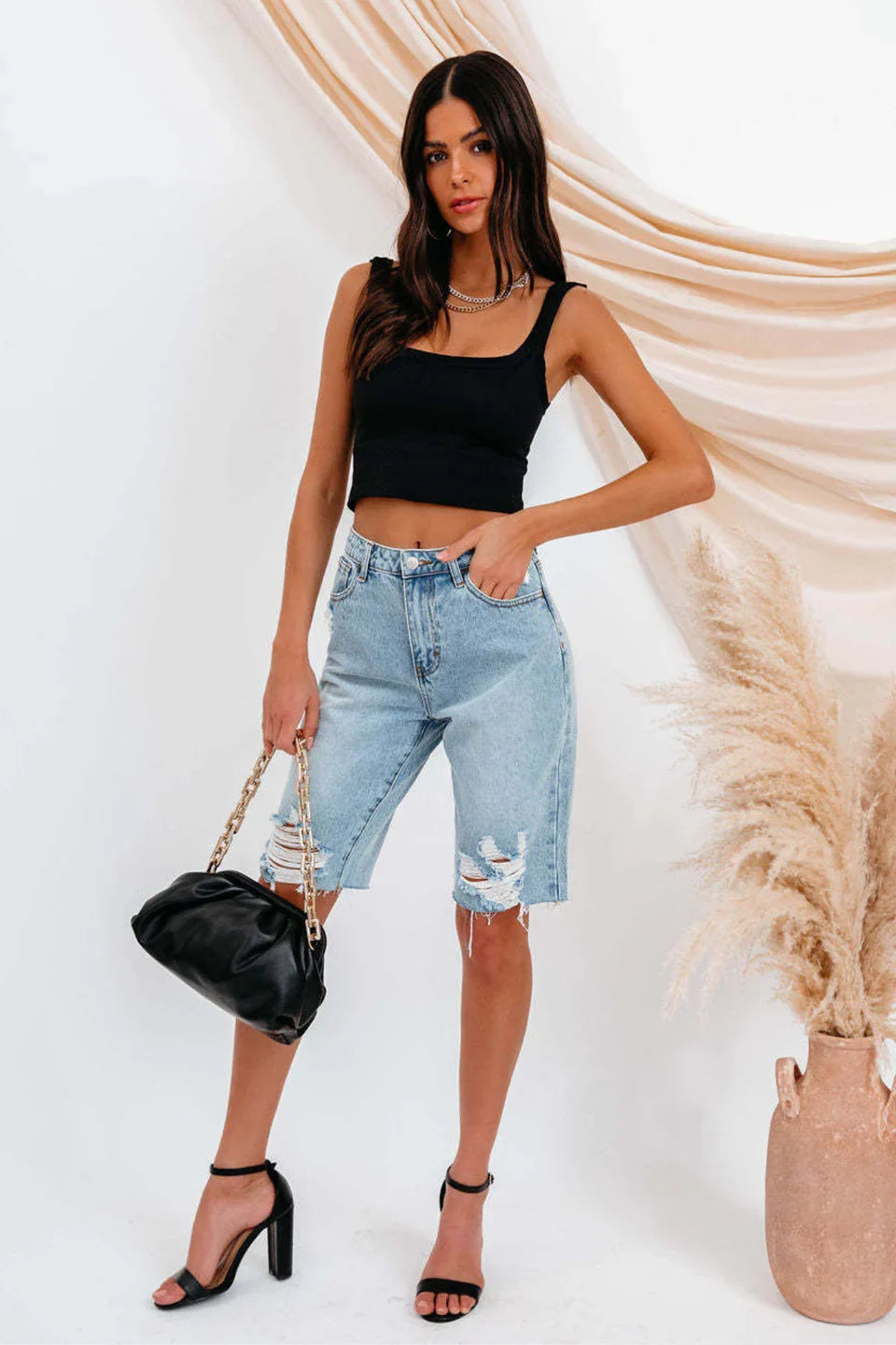 Bermuda en jean déchiré — Mélina — Amielle Paris