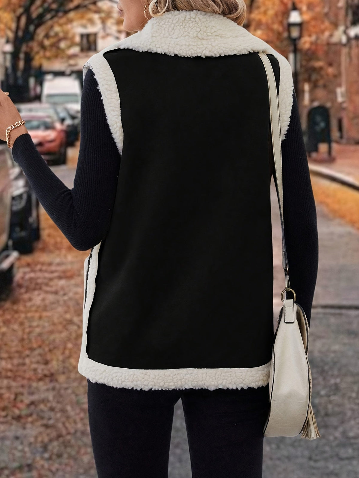 Gilet sans manches à doublure effet peau lainée — Amielle Paris