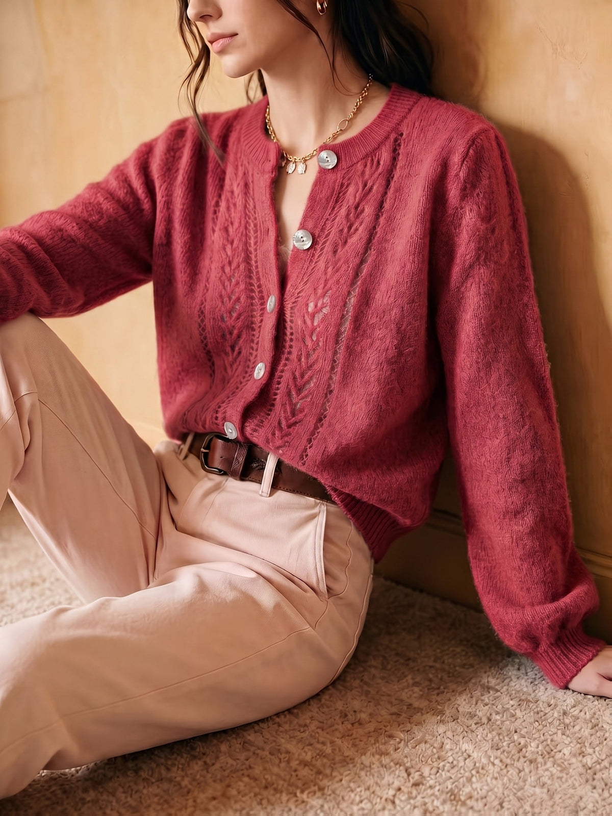 Renata | Gilet ajouré boutonné à col rond — Amielle Paris