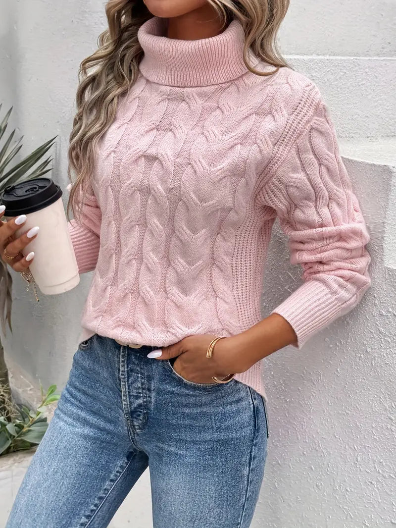 Pull torsadé à col roulé et finitions côtelées — Amielle Paris