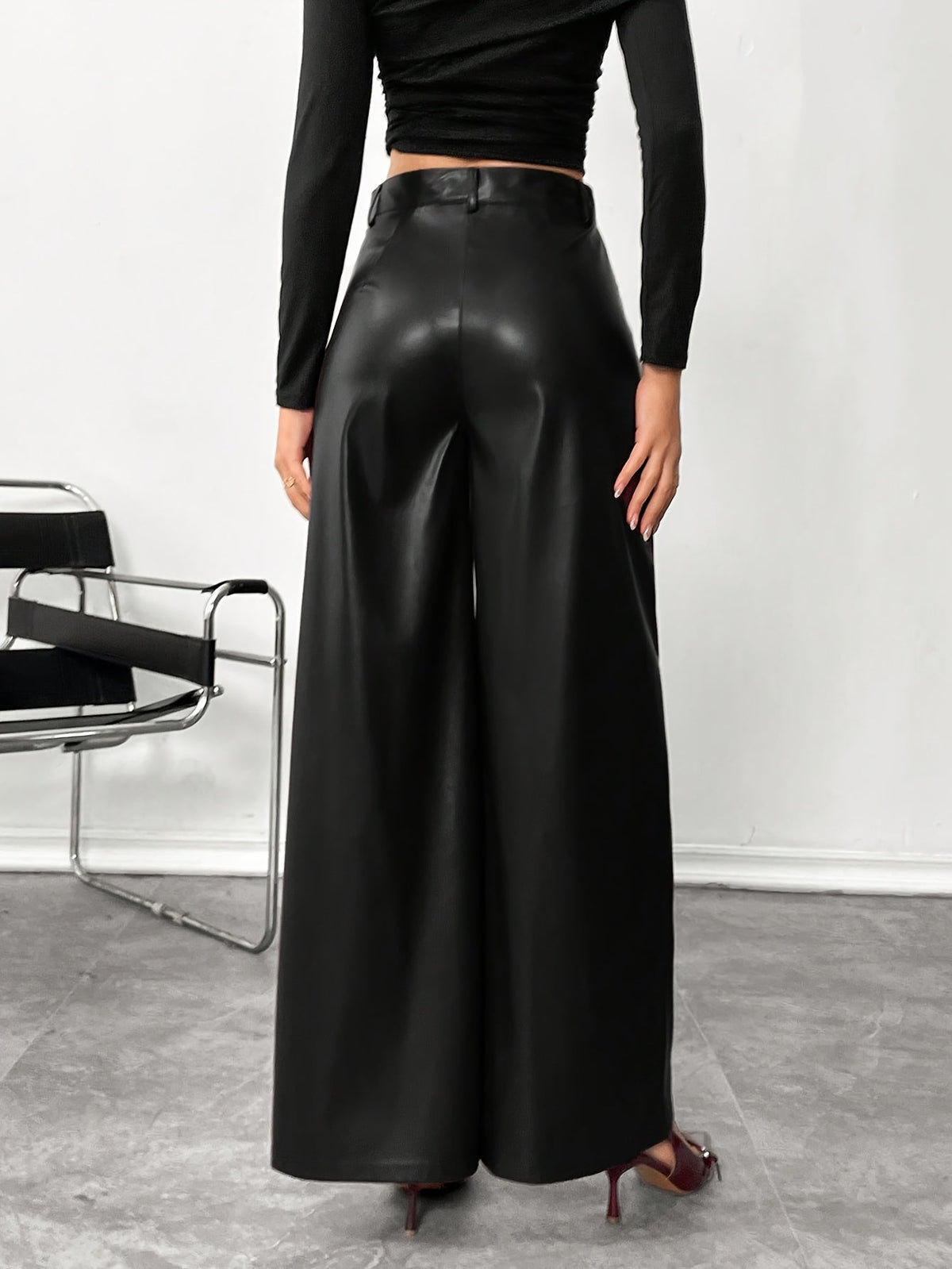 Pantalon large taille haute aspect cuir — Amielle Paris