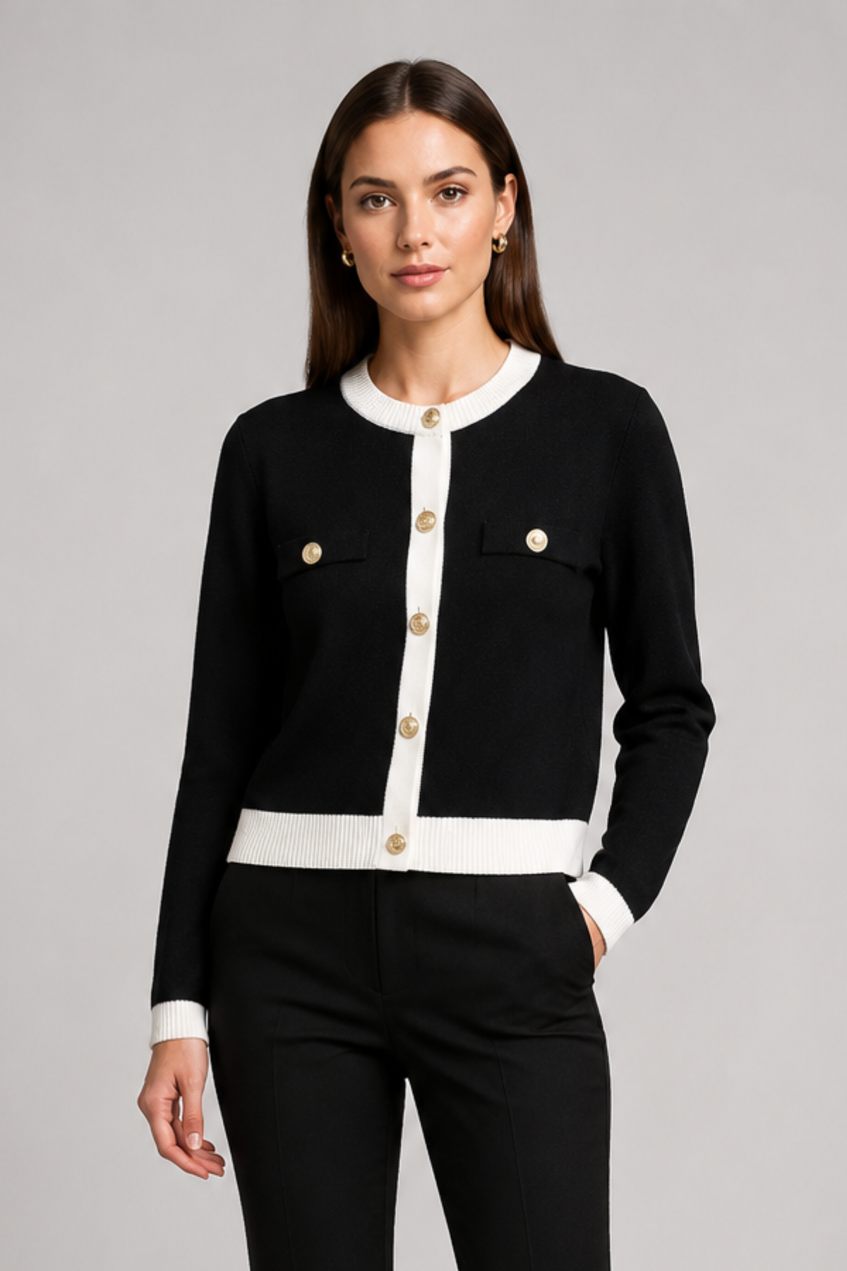 Gilleta — Gilet en maille à boutons dorés — Amielle Paris