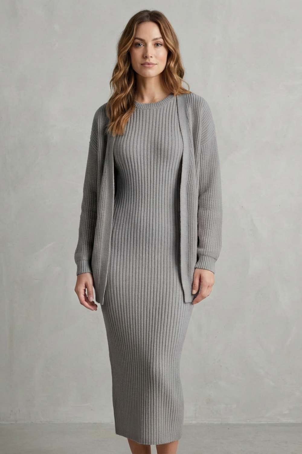 Ensemble robe pull et gilet en maille côtelée — Amielle Paris