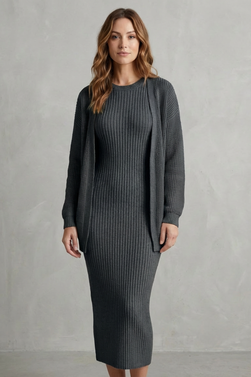Ensemble robe pull et gilet en maille côtelée — Amielle Paris