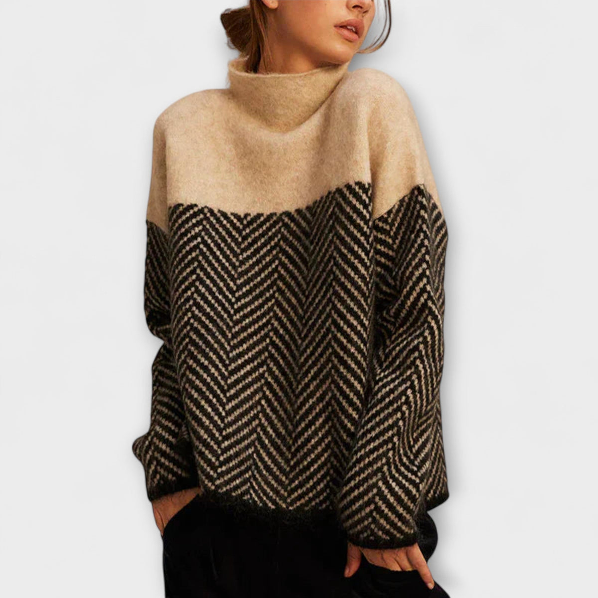 Agathe | Pull brun à col roulé et chevrons