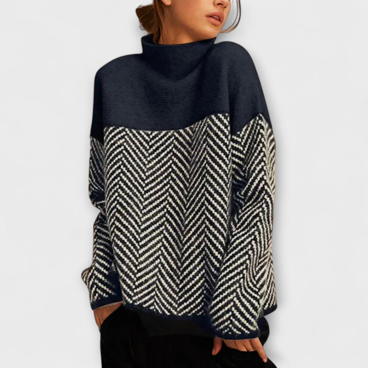 Agathe | Pull brun à col roulé et chevrons