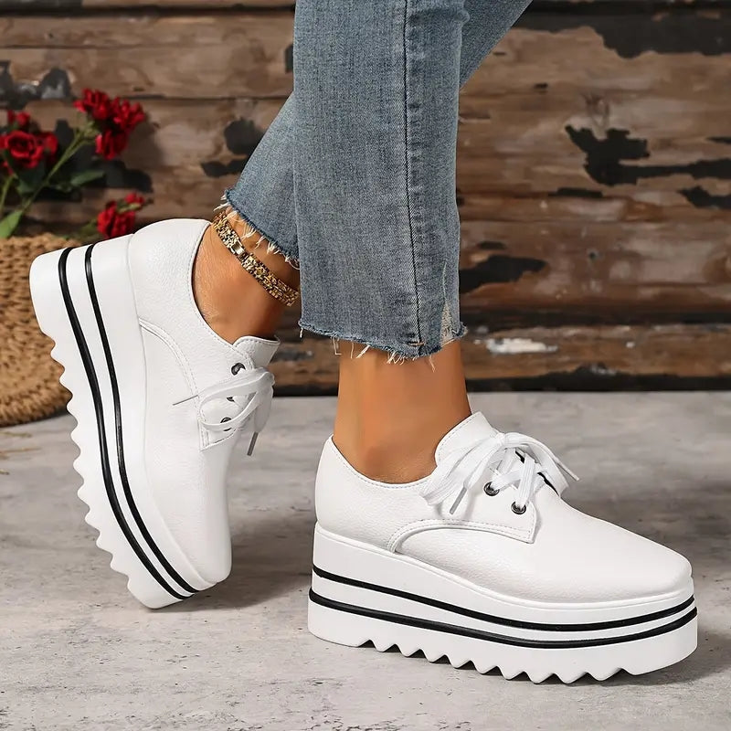 Derbies à plateforme crantée et lacets — Amielle Paris
