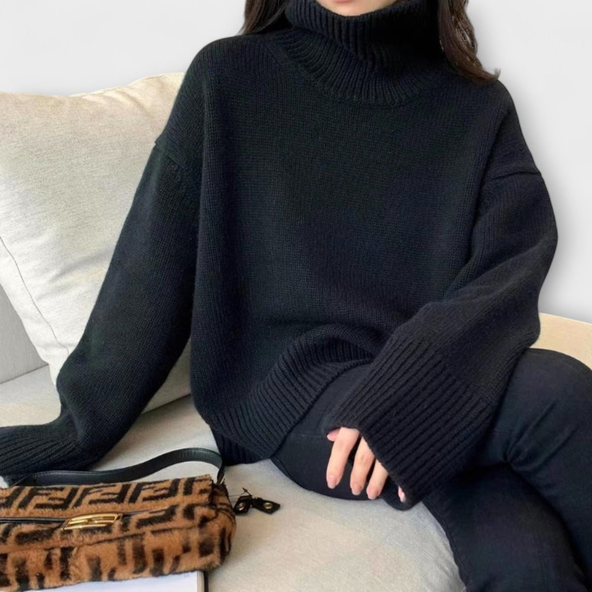 Mera | Pull beige à col roulé
