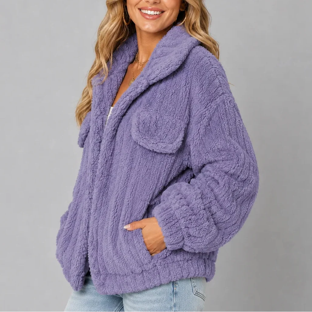 Veste polaire duveteuse à grand col — Amielle Paris