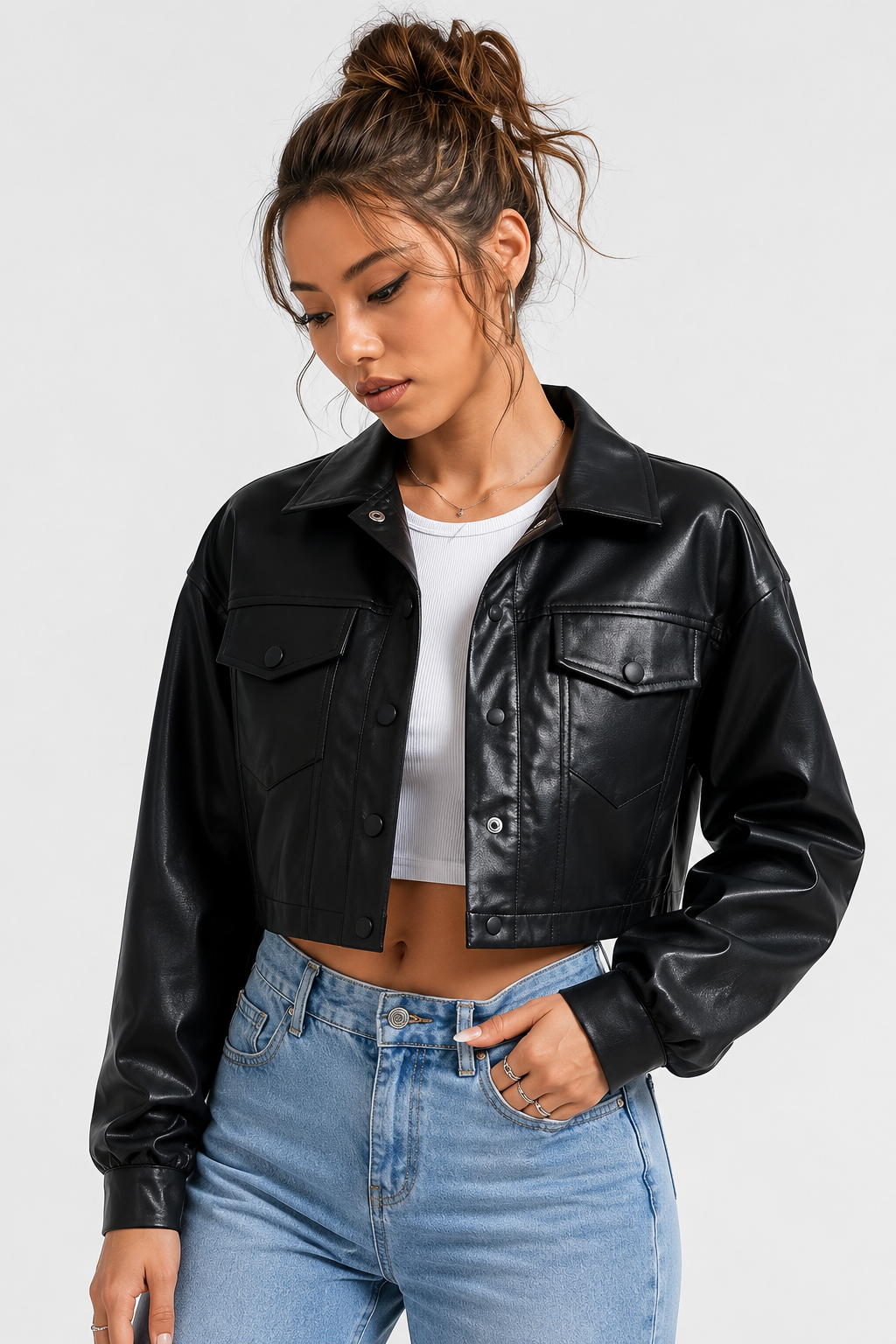 Maya — Veste courte effet cuir à boutons-pression — Amielle Paris