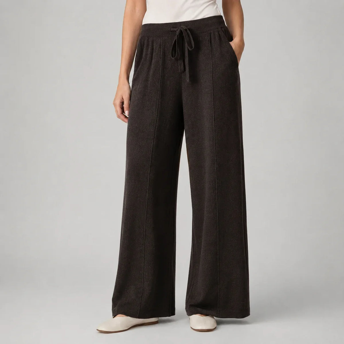 Pantalon large à cordon et poches latérales — Amielle Paris
