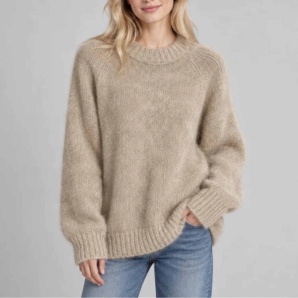 Pull duveteux à col rond et manches raglan — Amielle Paris