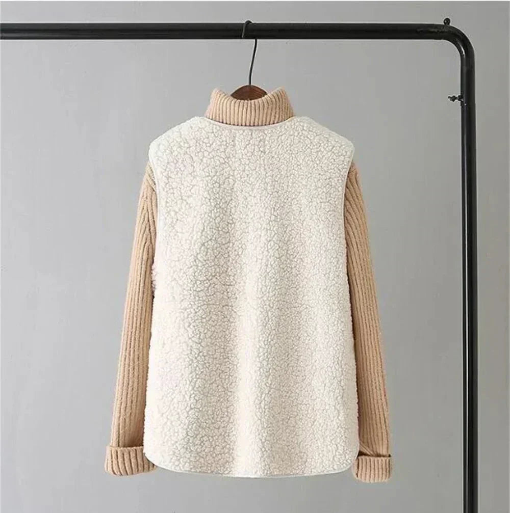 Gilet sans manches en polaire boutonné — Amielle Paris