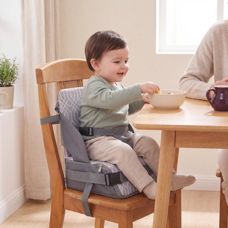 Rehausseur bébé pliable avec rangement — vue 1