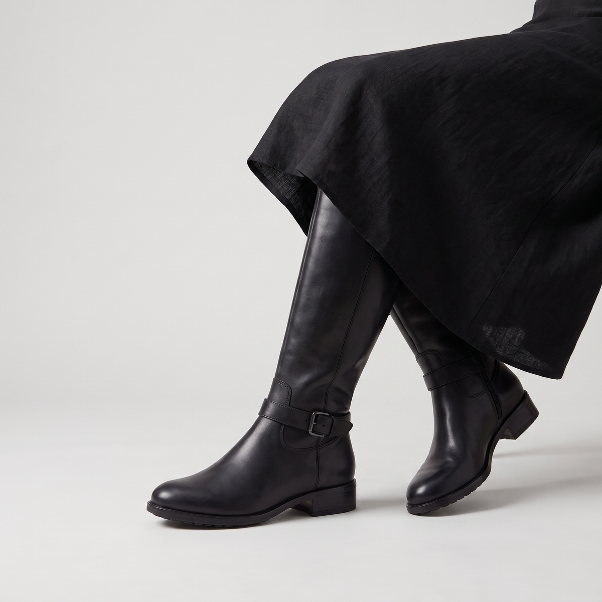 Bottes cavalières à bride et zip intérieur — Amielle Paris — vue 6