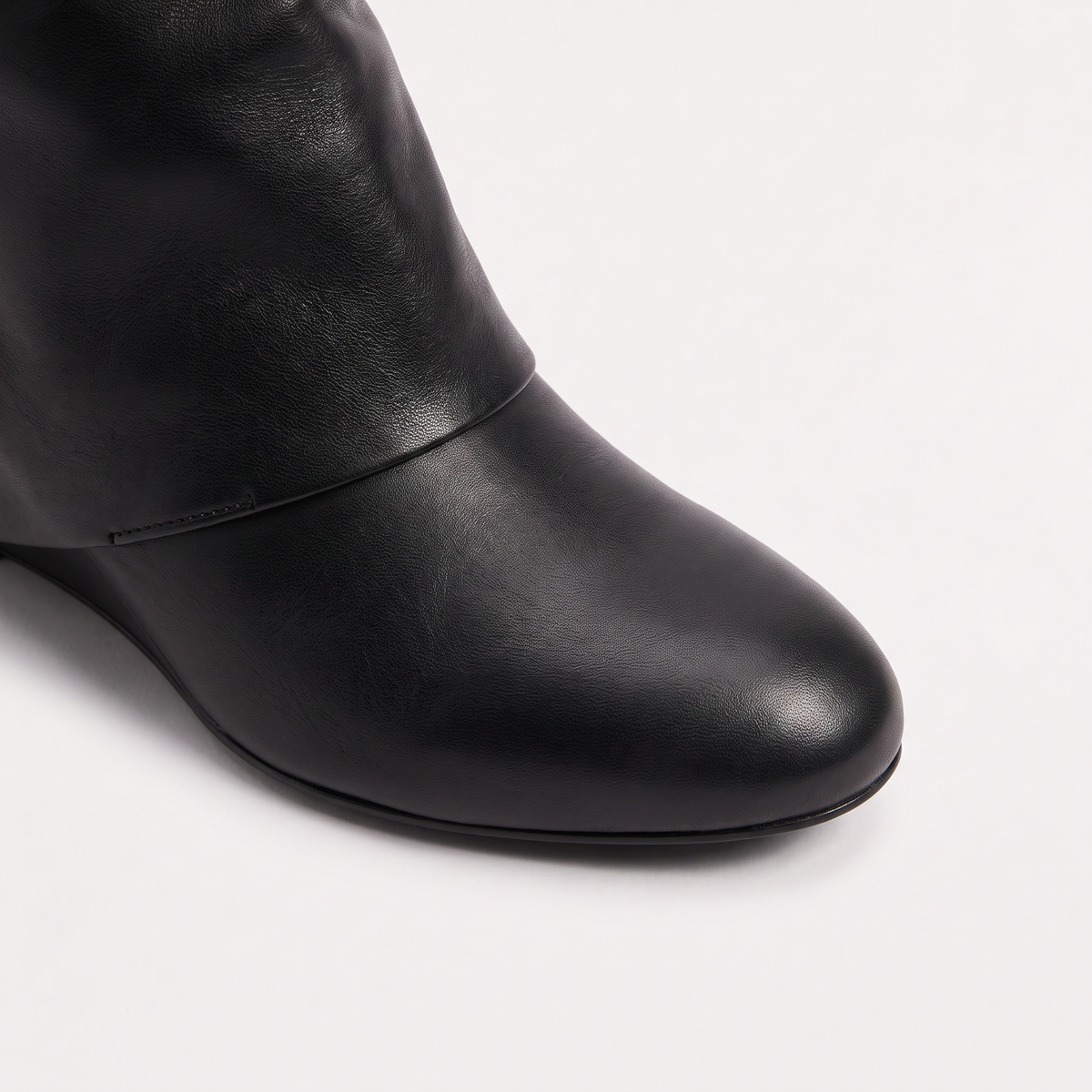 Bottes hautes à large revers et talon compensé — Amielle Paris — vue 3