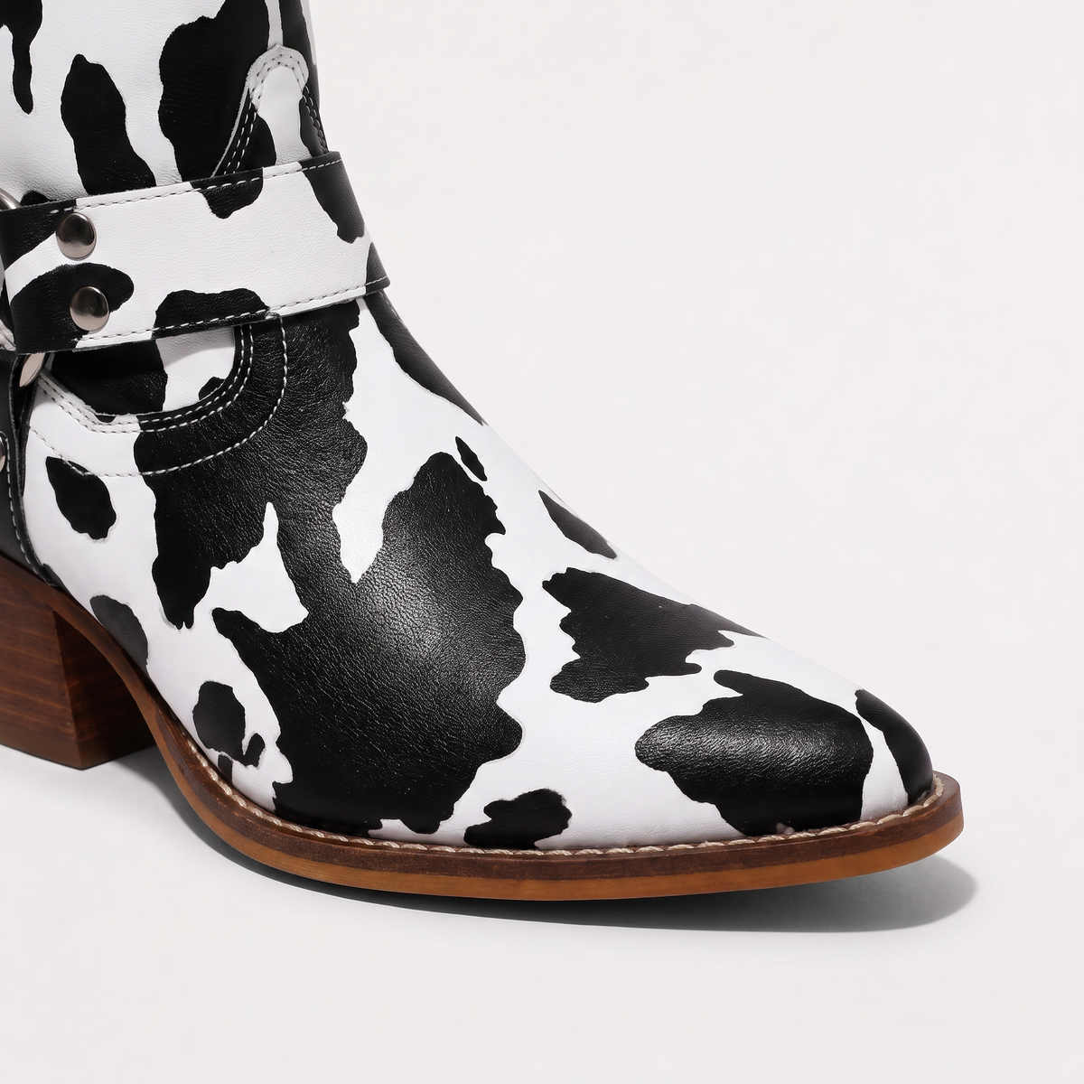 Bottes western mi-mollet à motif vache — Amielle Paris — vue 3