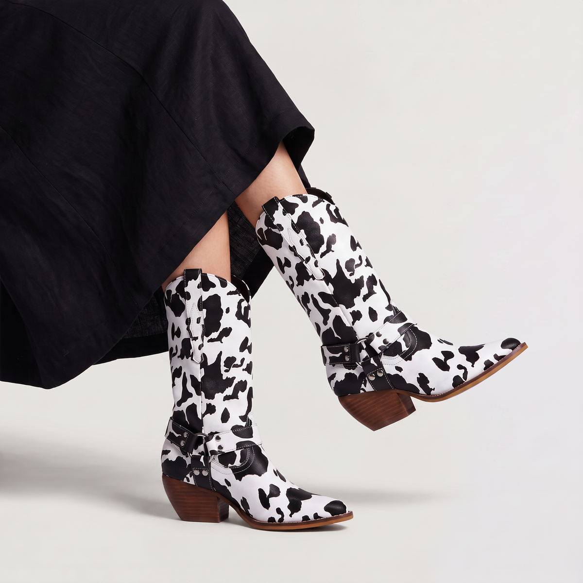 Bottes western mi-mollet à motif vache — Amielle Paris — vue 5