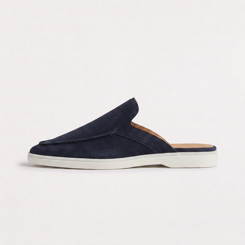 Mules façon mocassins en daim à bout amande