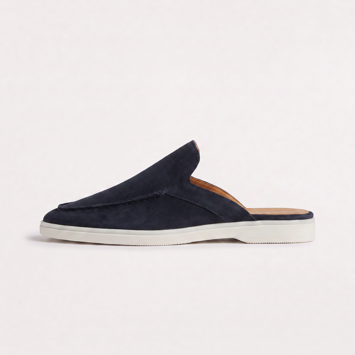 Mules façon mocassins en daim à bout amande — Amielle Paris — vue 3