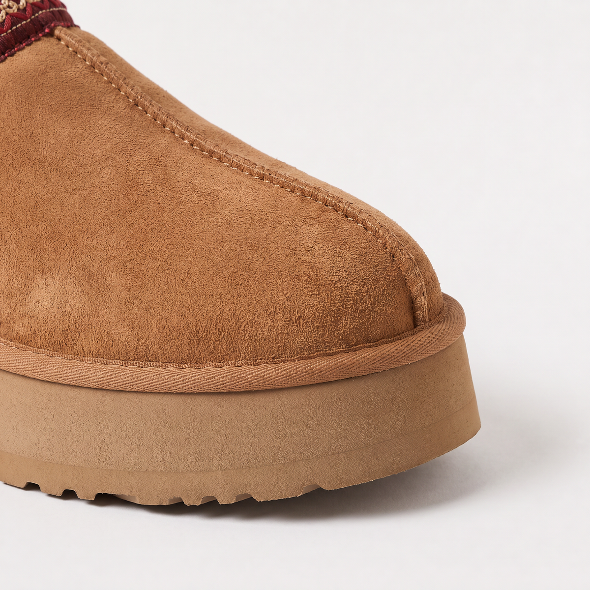Mules doublées peluche à plateforme et galon brodé — Amielle Paris — vue 3