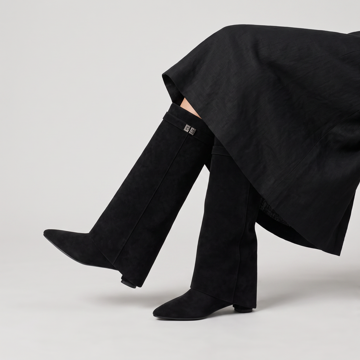 Bottes à tige évasée, détail métallique et talon bloc — Amielle Paris — vue 5
