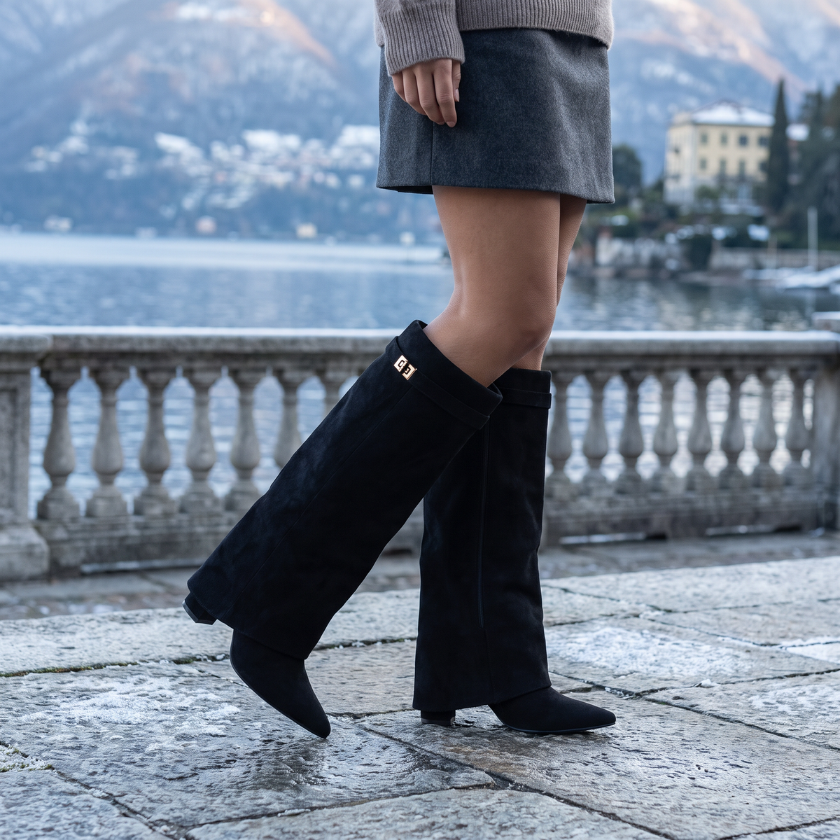 Bottes à tige évasée, détail métallique et talon bloc — Amielle Paris — vue 2