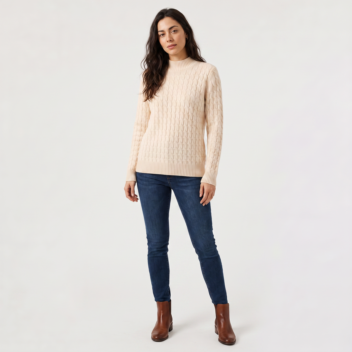 Pull ample en laine à torsades — Amielle Paris — vue 6