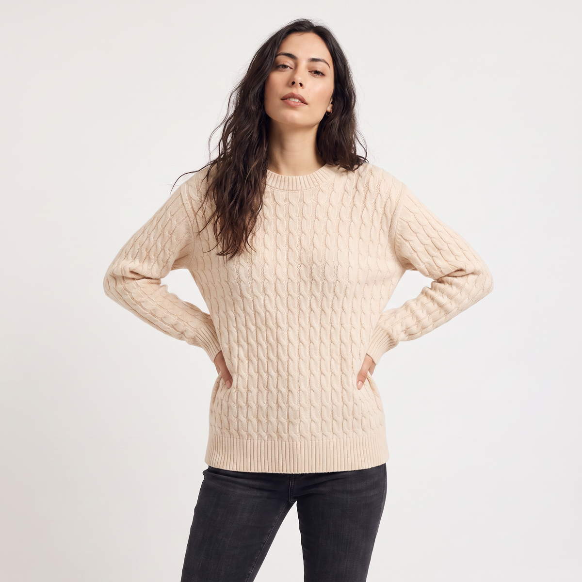 Pull ample en laine à torsades — Amielle Paris — vue 1