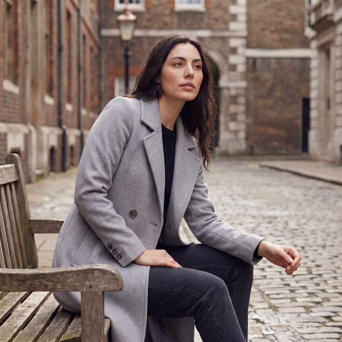 Manteau croisé mi-cuisse en laine mélangée — Amielle Paris — vue 3