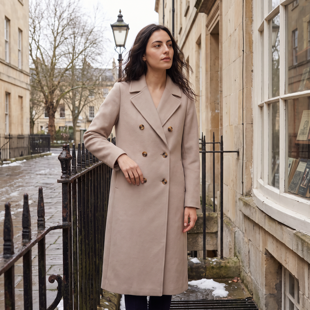 Manteau long croisé en laine mélangée — Amielle Paris — vue 2