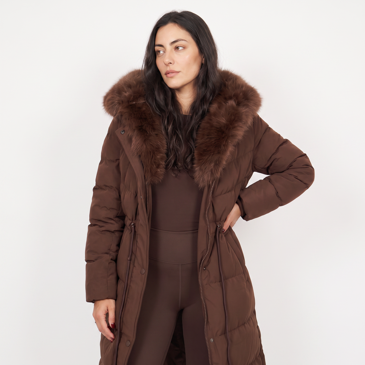Doudoune longue à capuche et taille ajustable — Amielle Paris — vue 3