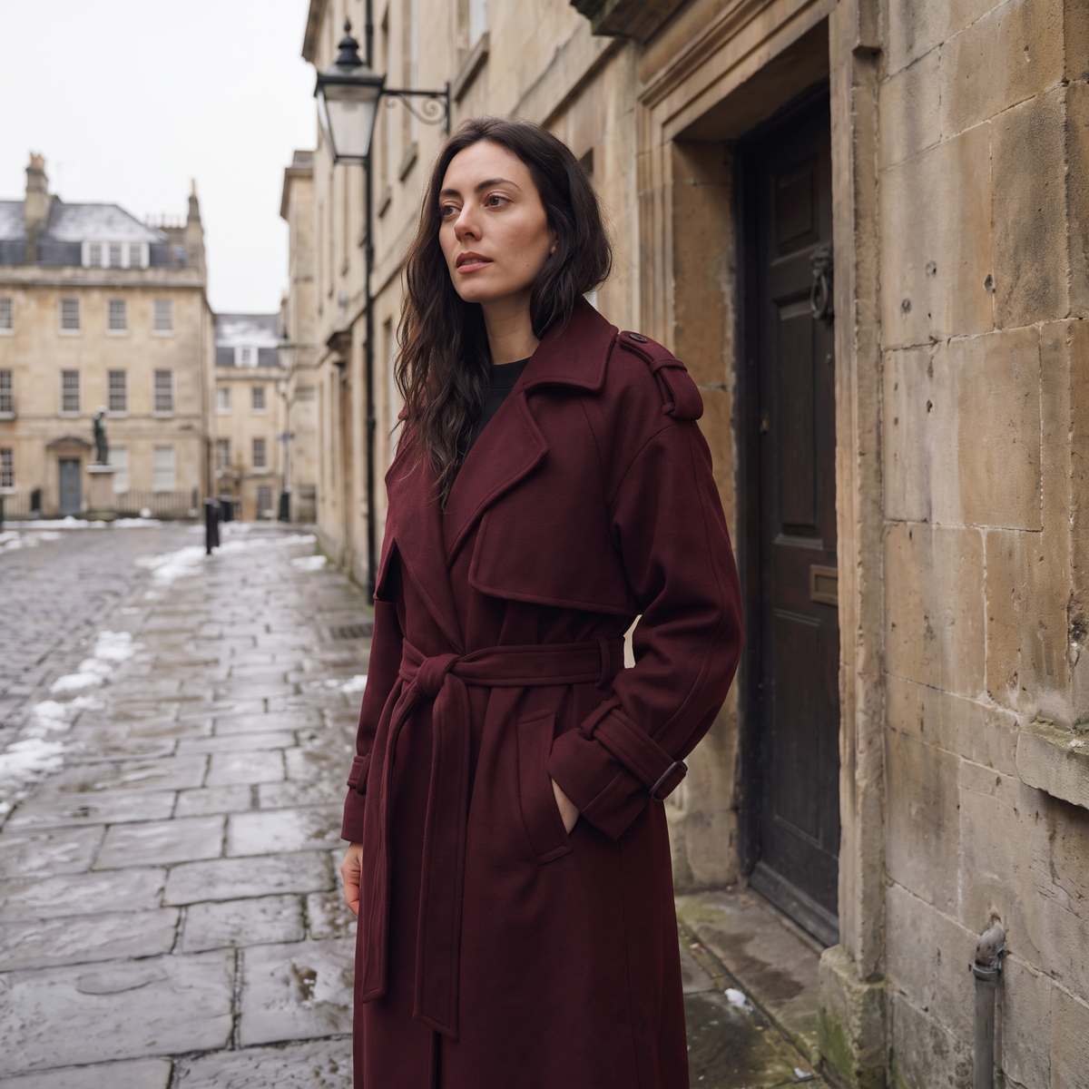 Manteau long ceinturé en laine et coton — Amielle Paris — vue 2