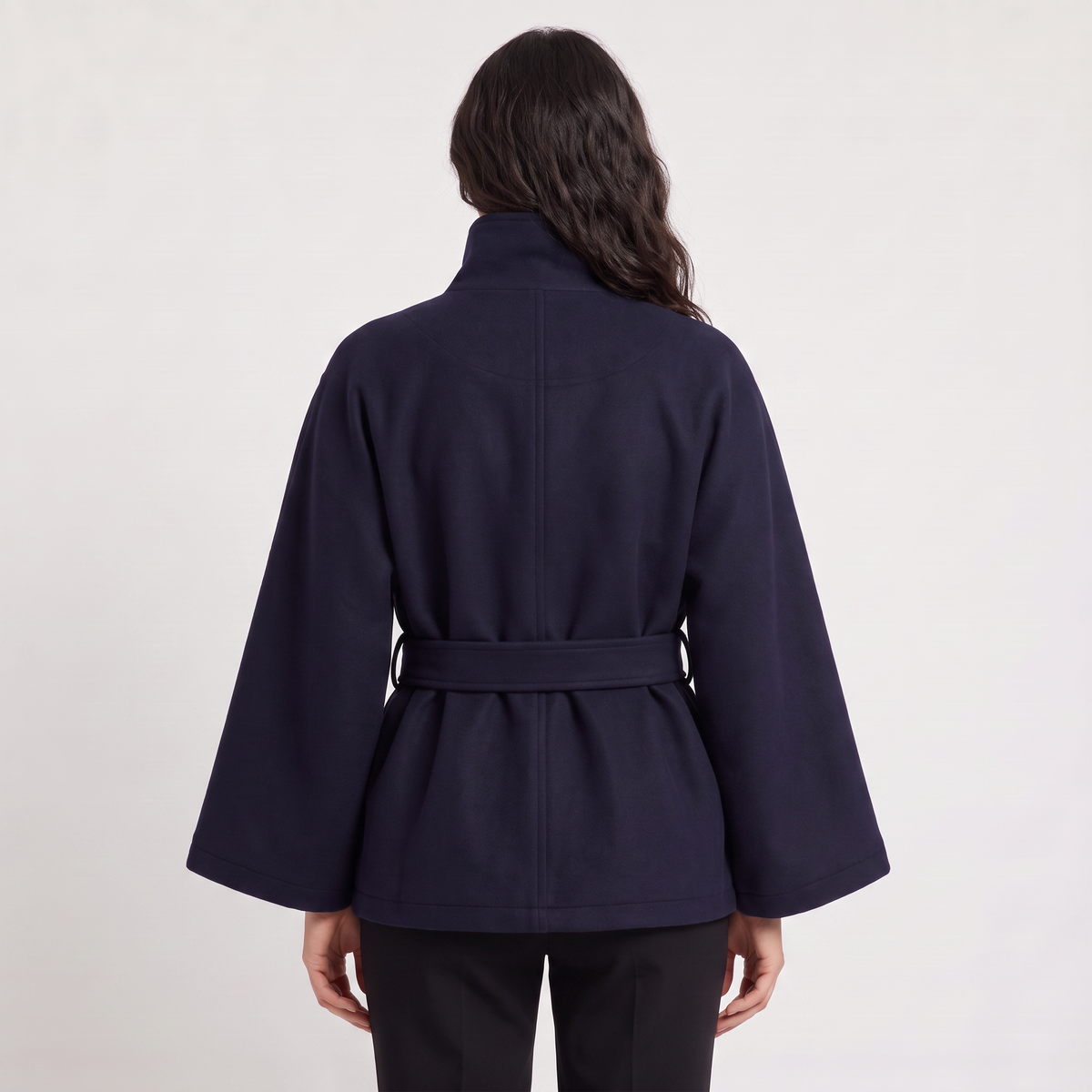 Manteau cape ceinturé à col montant — Amielle Paris — vue 5