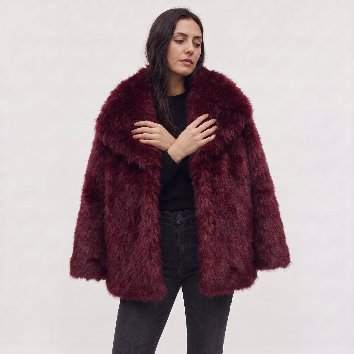 Manteau long en fausse fourrure à grand col — Amielle Paris — vue 11