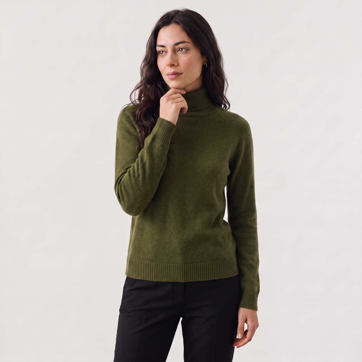 Pull à col roulé en maille fine — Amielle Paris — vue 11