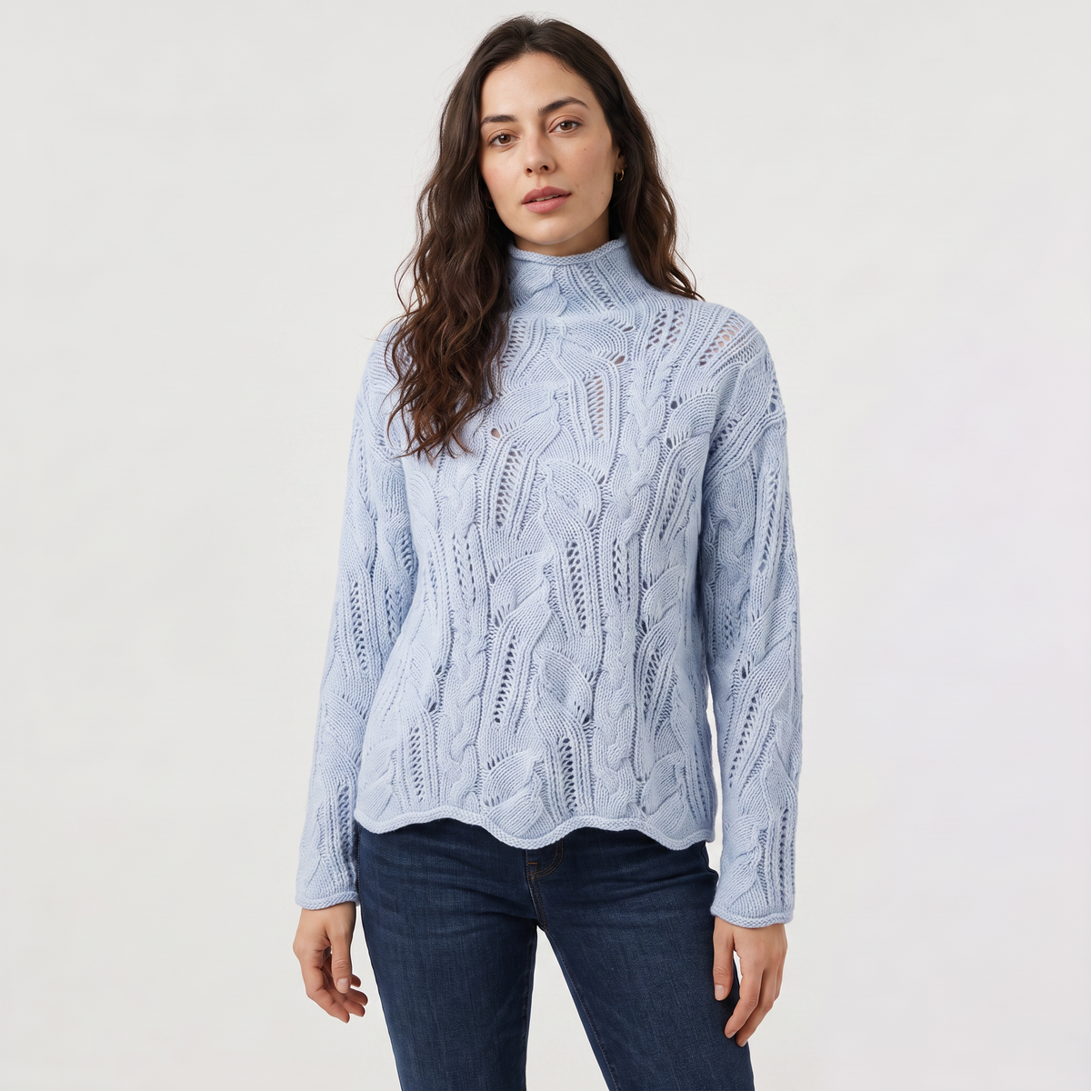 Pull ample col roulé à torsades et motifs ajourés — Amielle Paris — vue 1