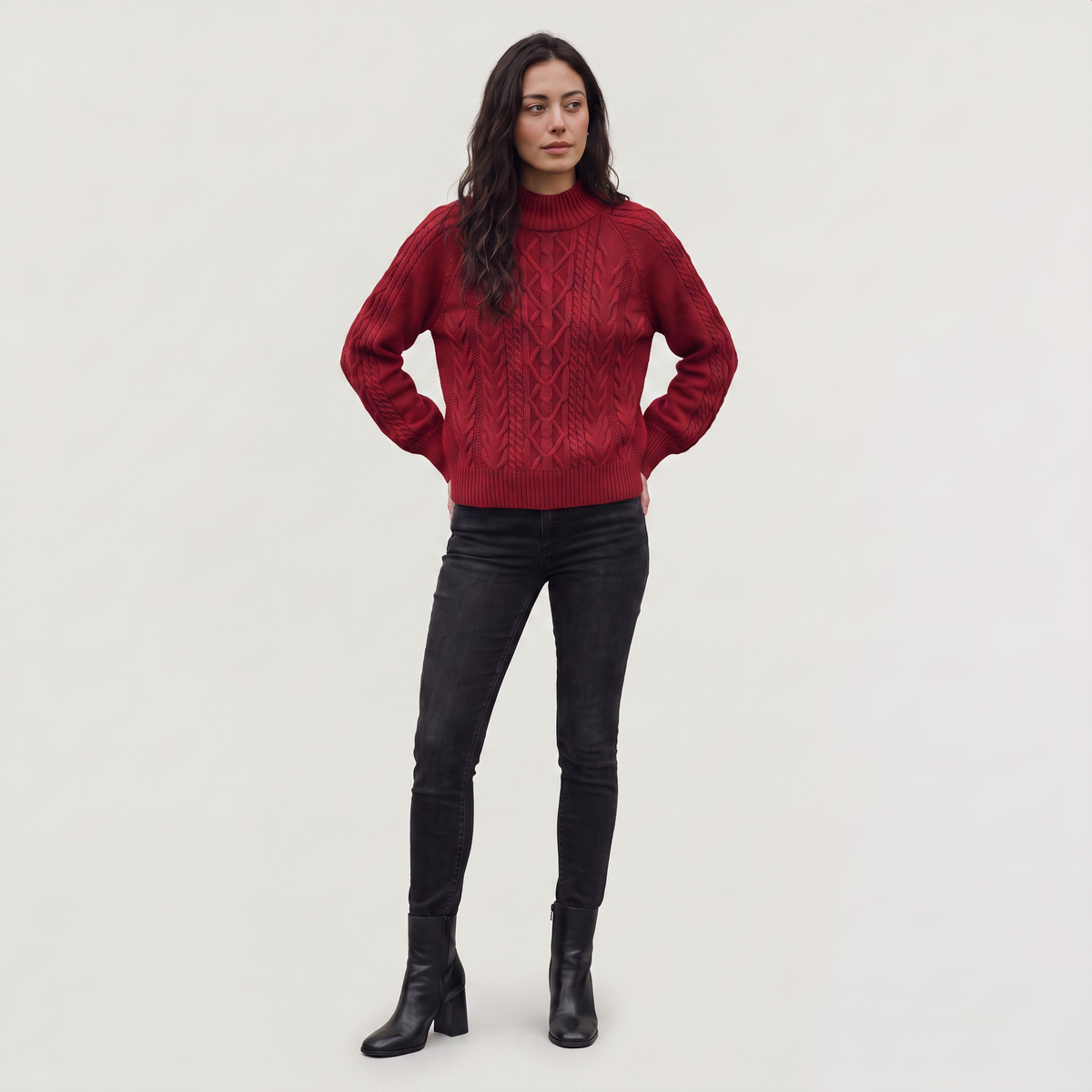 Pull torsadé à petit col montant et manches raglan — Amielle Paris — vue 5