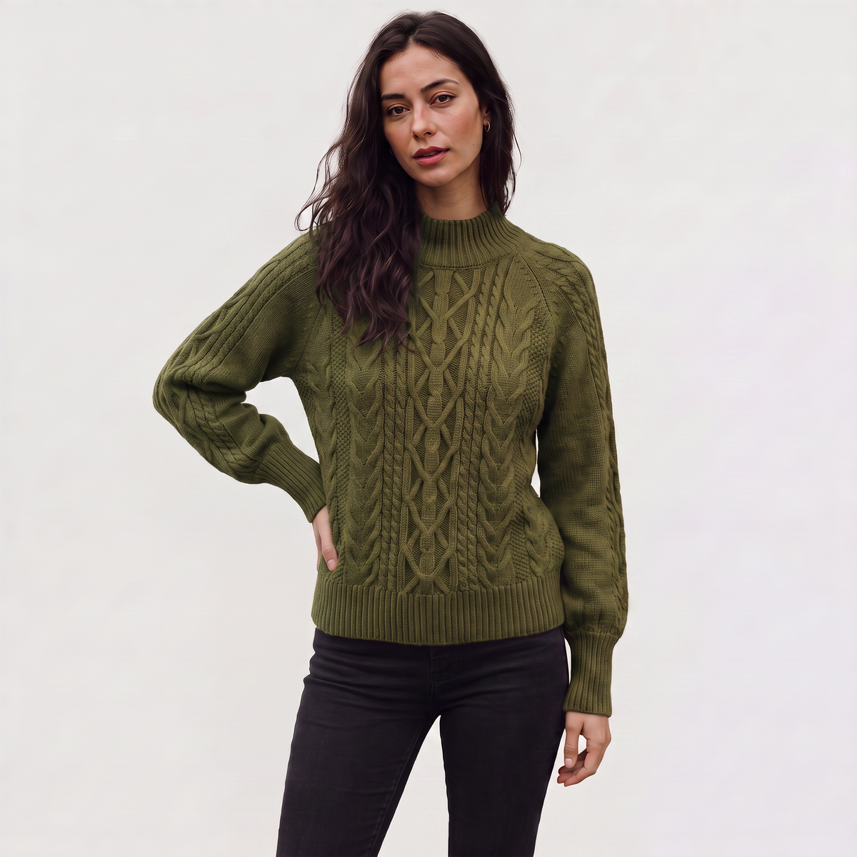 Pull torsadé à petit col montant et manches raglan — Amielle Paris — vue 11