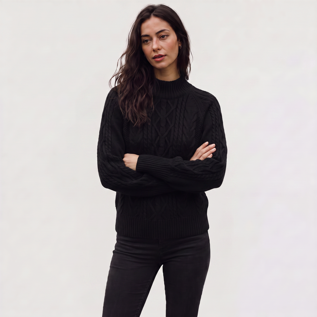 Pull torsadé à petit col montant et manches raglan — Amielle Paris — vue 7