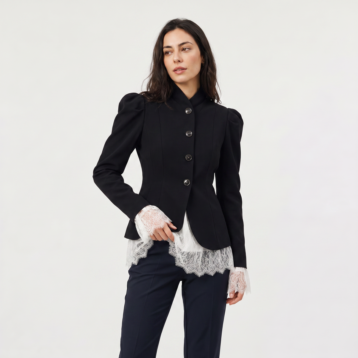 Blazer en dentelle à col à revers — Amielle Paris — vue 9