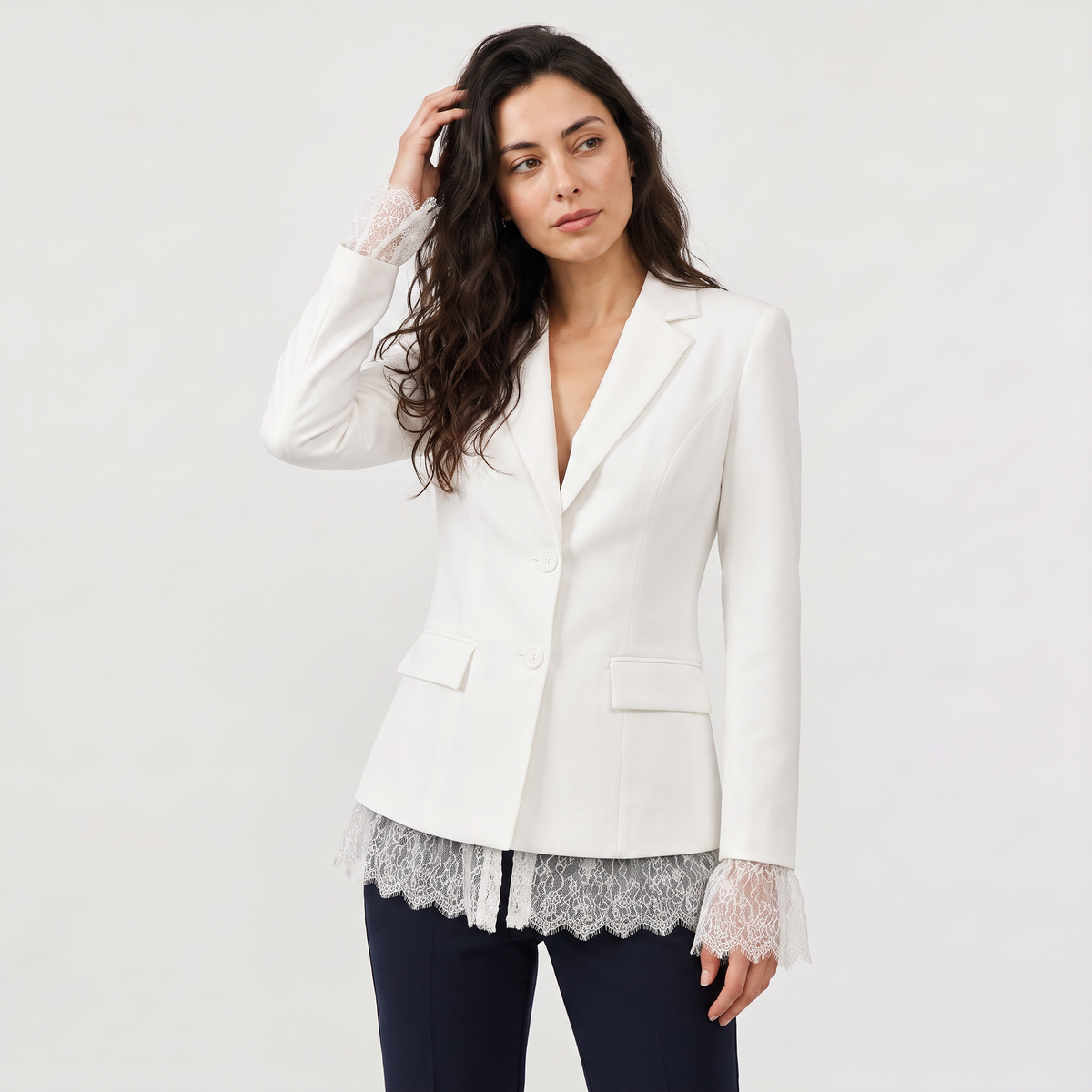 Blazer en dentelle à col à revers — Amielle Paris — vue 10